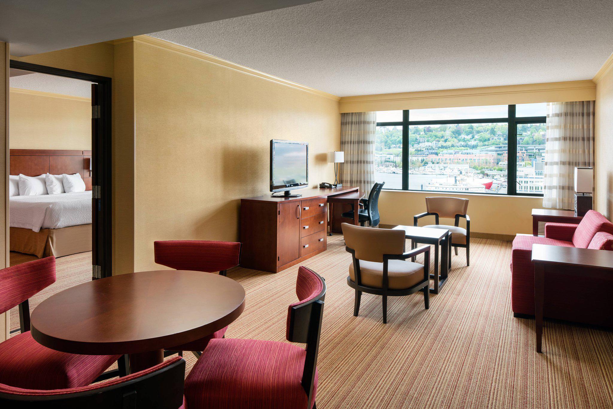 Courtyard by Marriott Seattle Downtown/Lake Union Photo