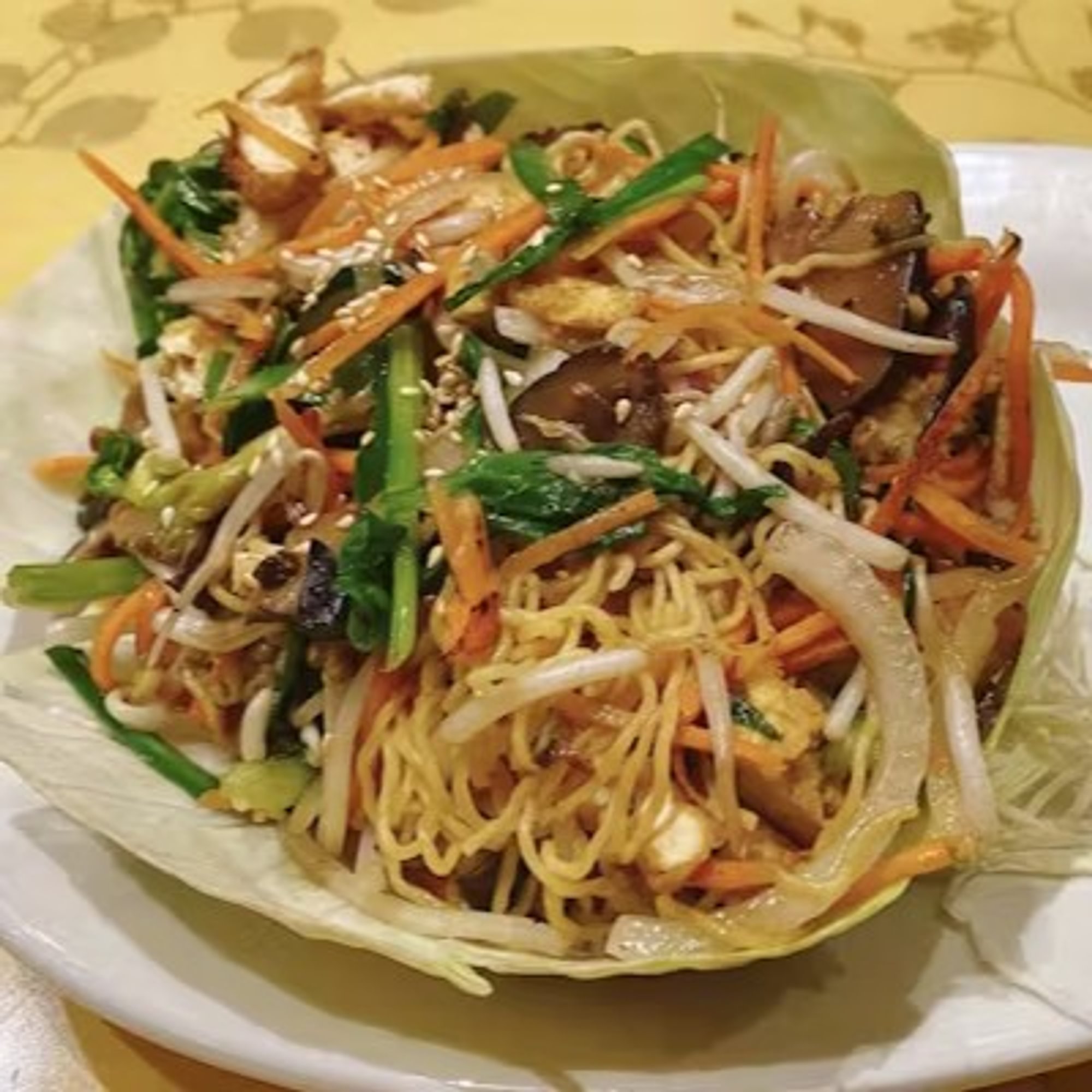 Mì Xào Mềm Chay - Haystack in the Field (Soft egg noodles)