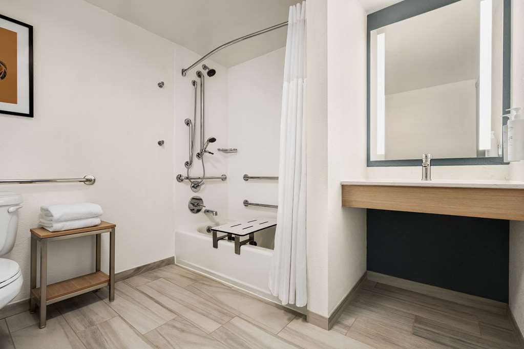 Hilton Garden Inn Fort Collins Image