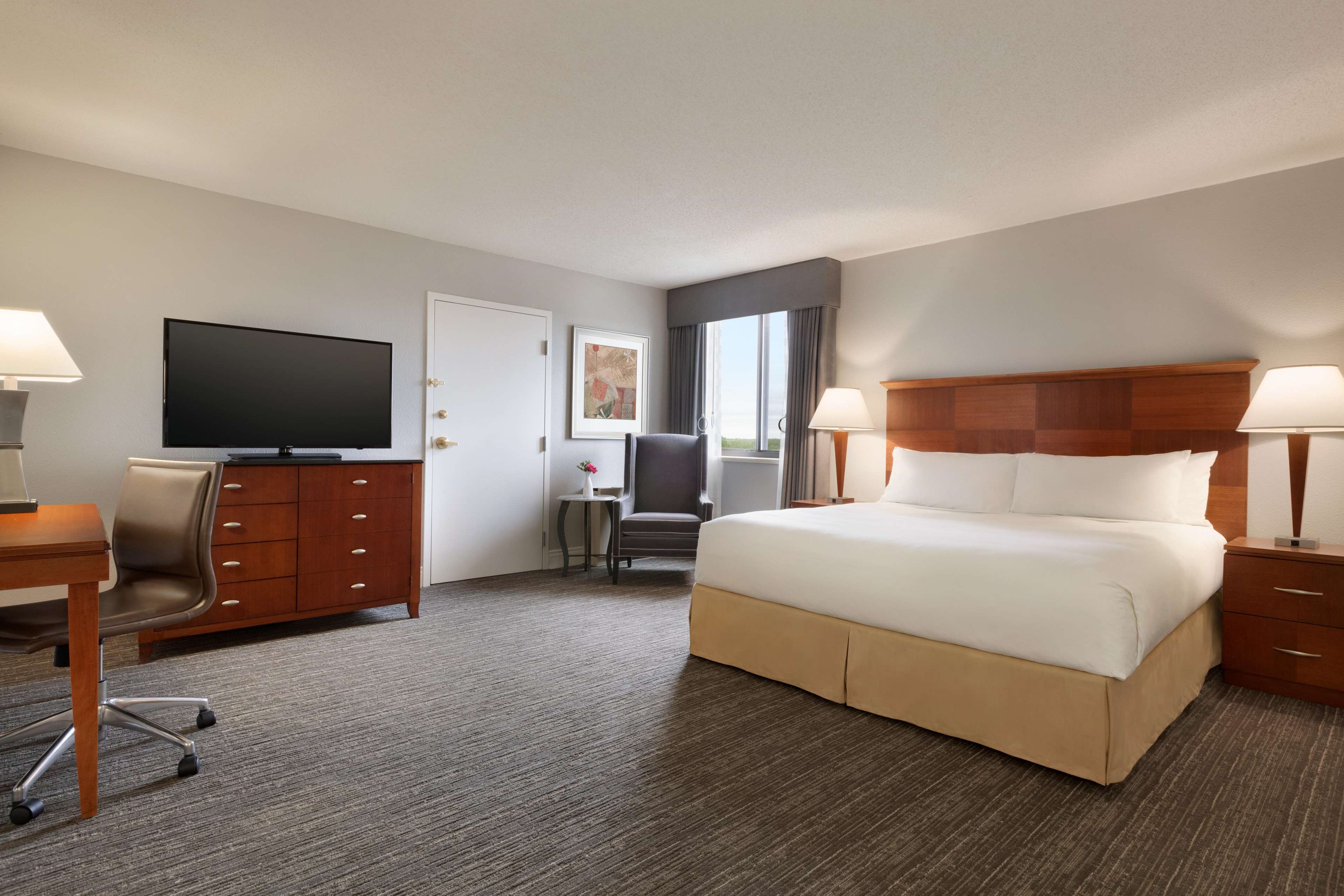 DoubleTree by Hilton Hotel Minneapolis - Park Place Photo