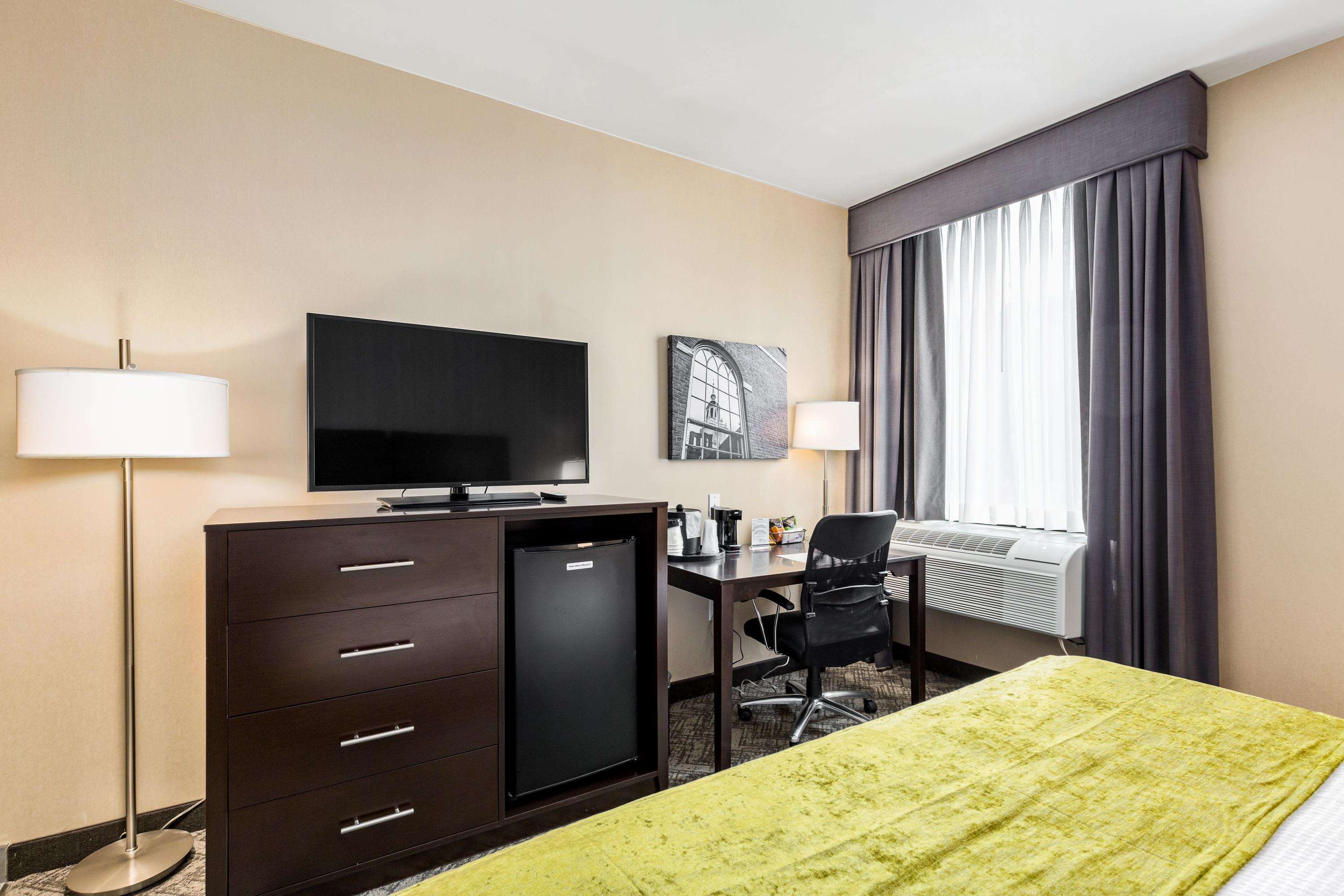 Best Western Plus Philadelphia-Pennsauken Hotel Photo