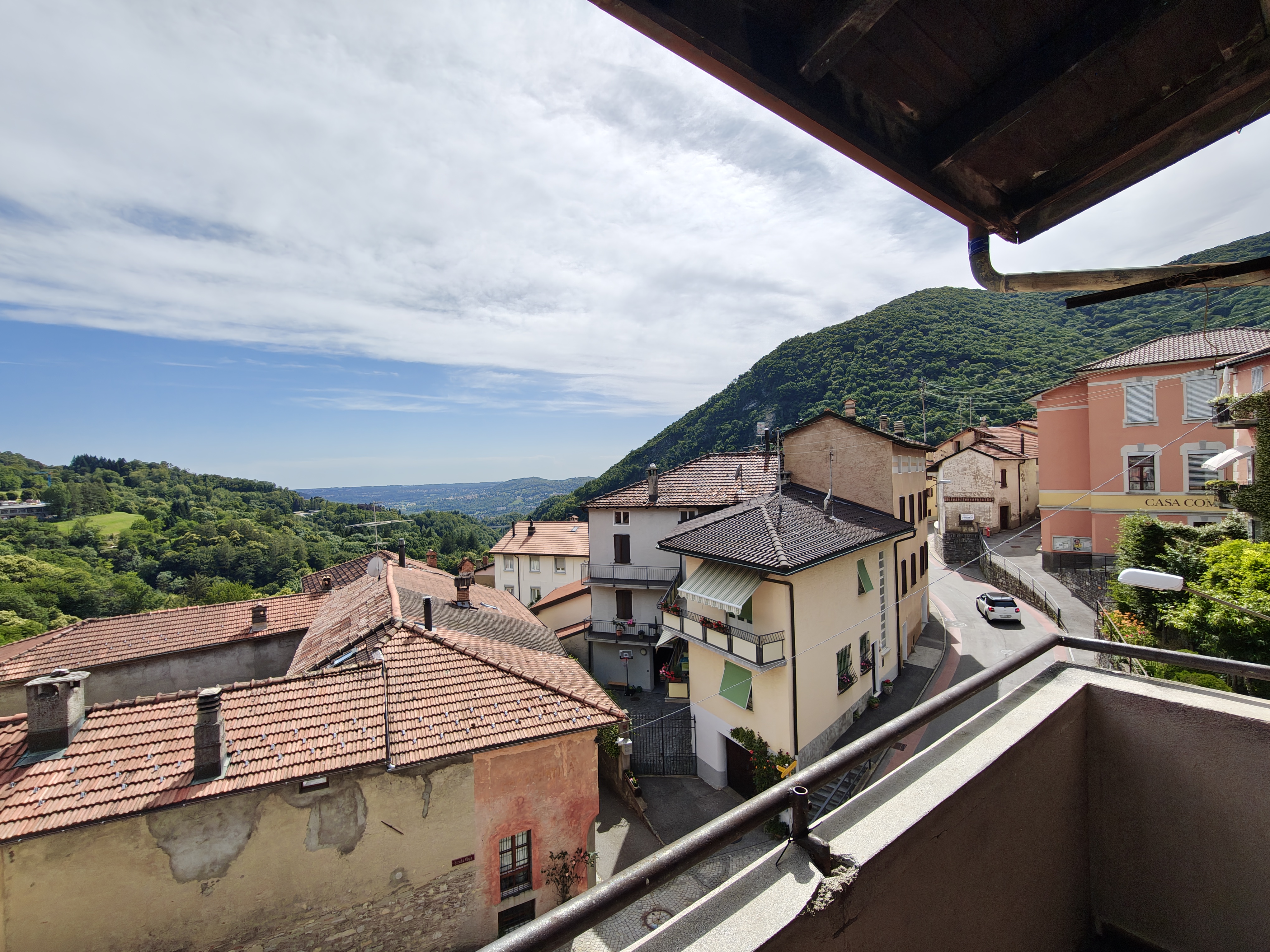 Caneggio, Muggio Valley: 8-room vacation home