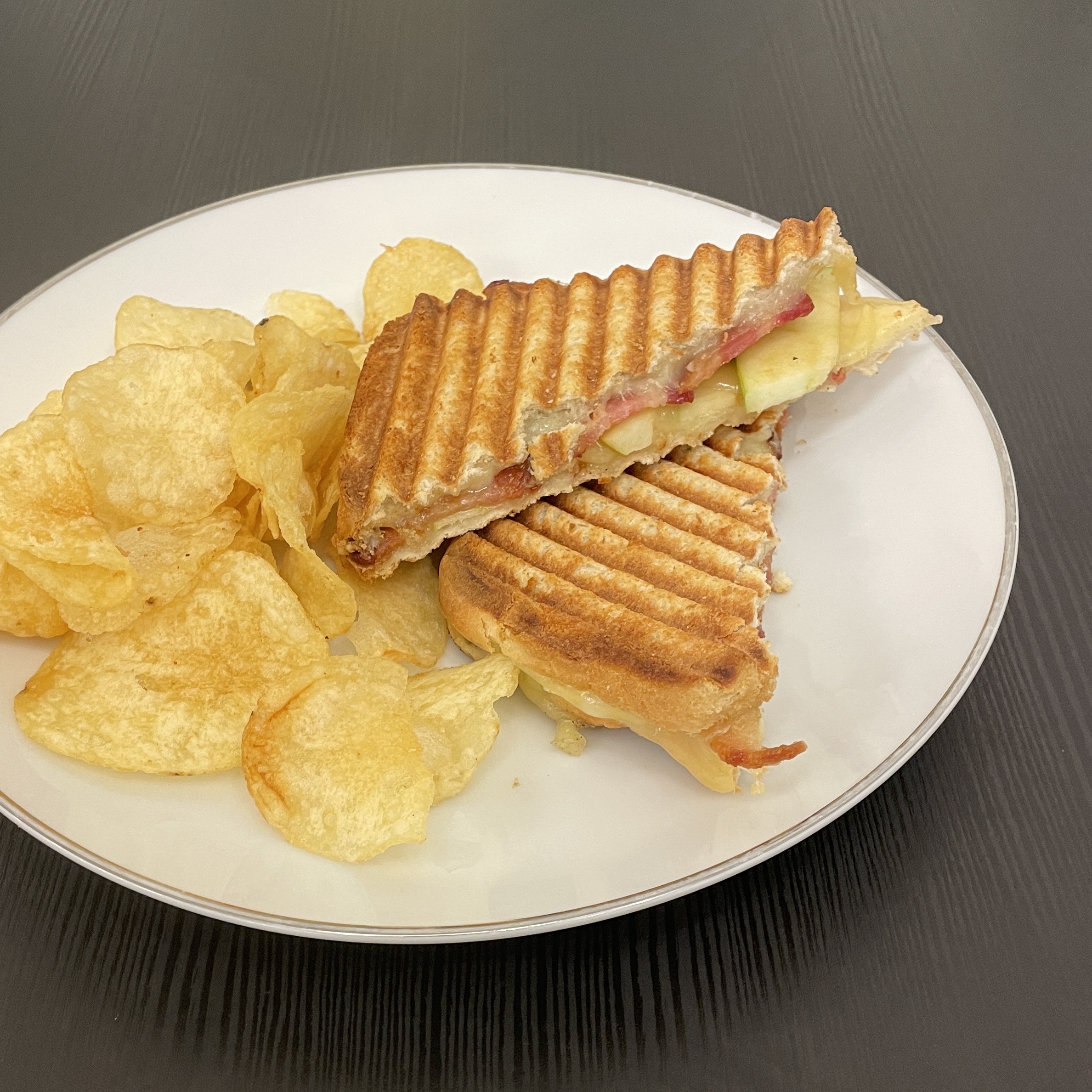 Bacon & Apple Grilled Cheese