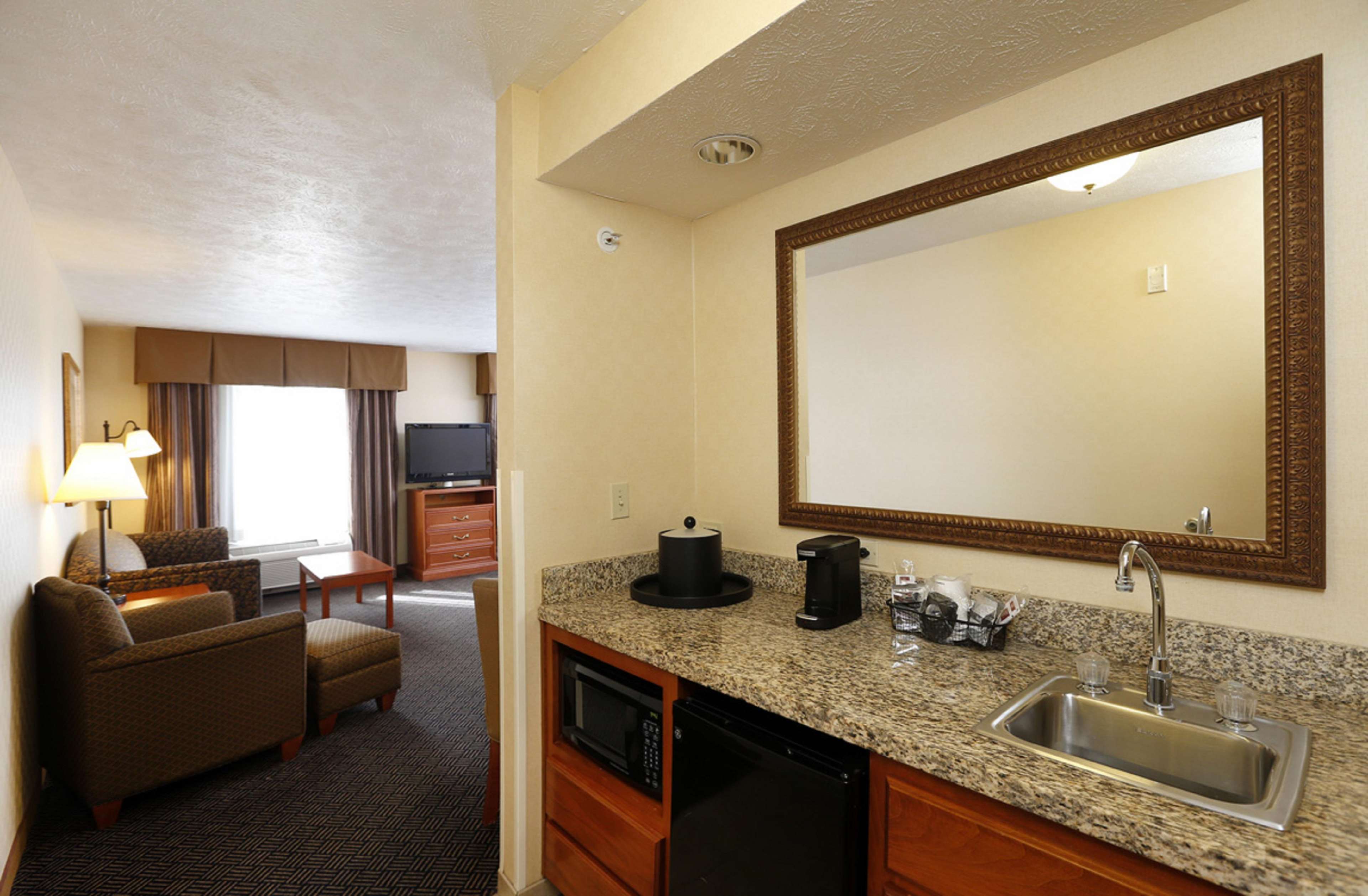 Hampton Inn by Hilton Waterloo Cedar Valley Photo