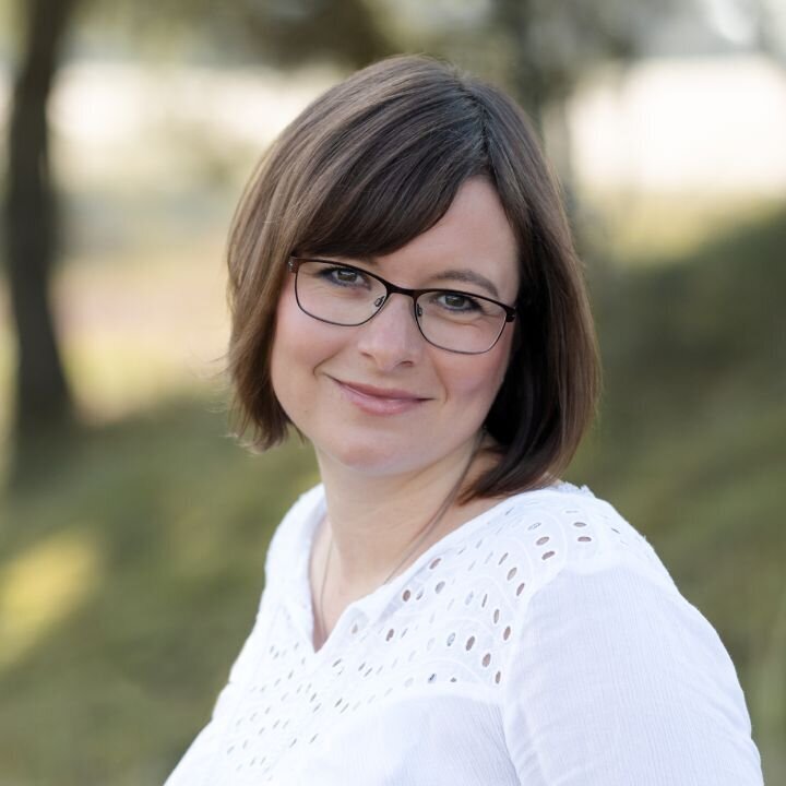 Logo von Einmali Fotografie I Claudia Gromoll  Kindergarten- & Familienfotografie Hamburg