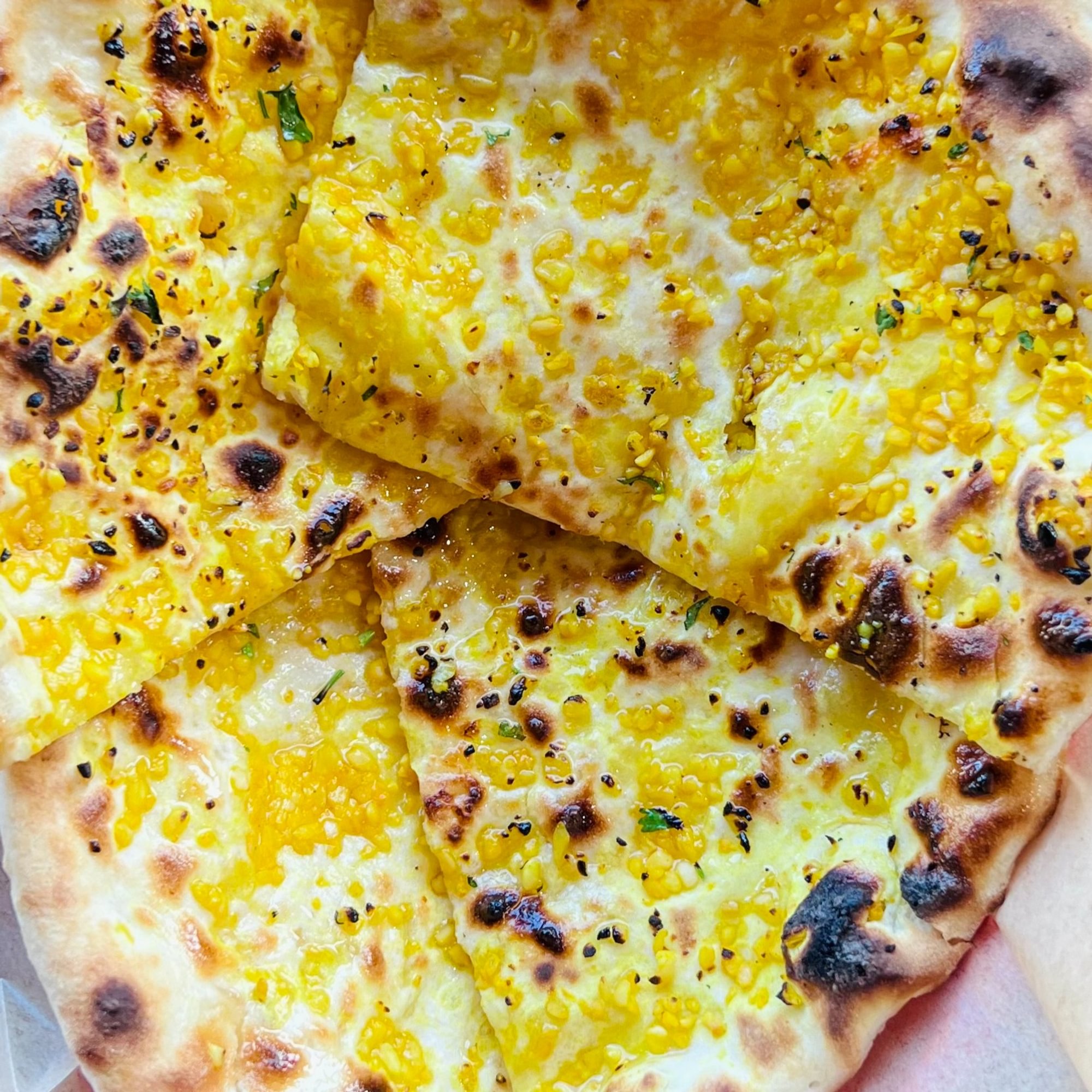 Special Naan (Cheesy Garlic)