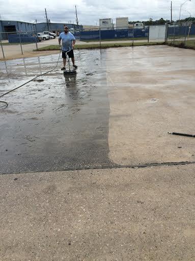 Sam's Mobile Cleaning Logo