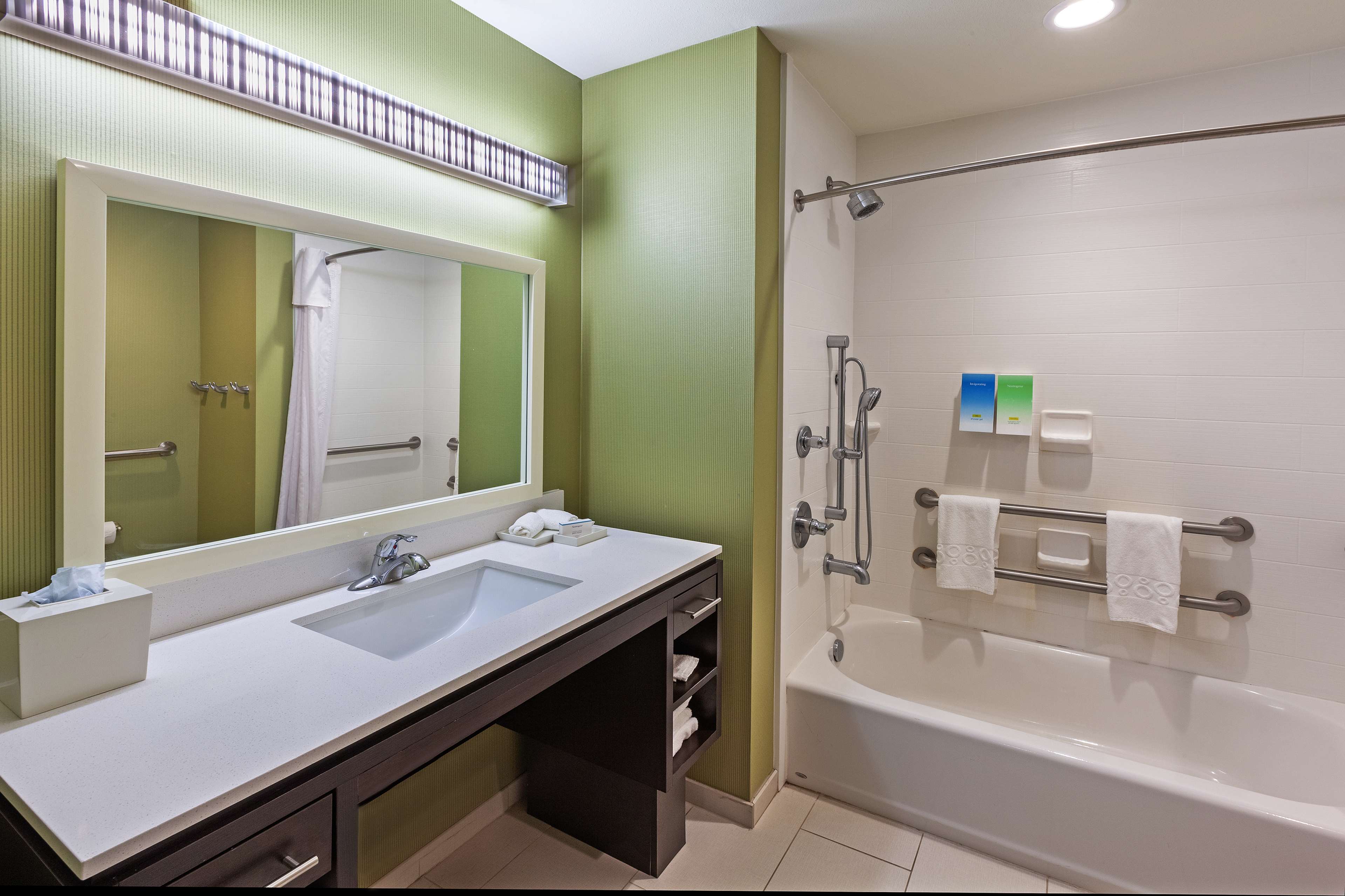 Home2 Suites By Hilton Gonzales Photo