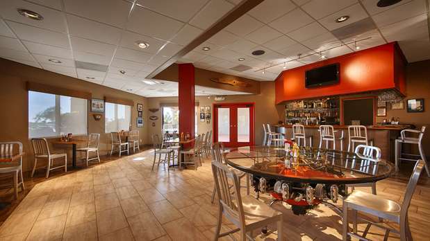 Images Best Western Plus Scottsdale Thunderbird Suites