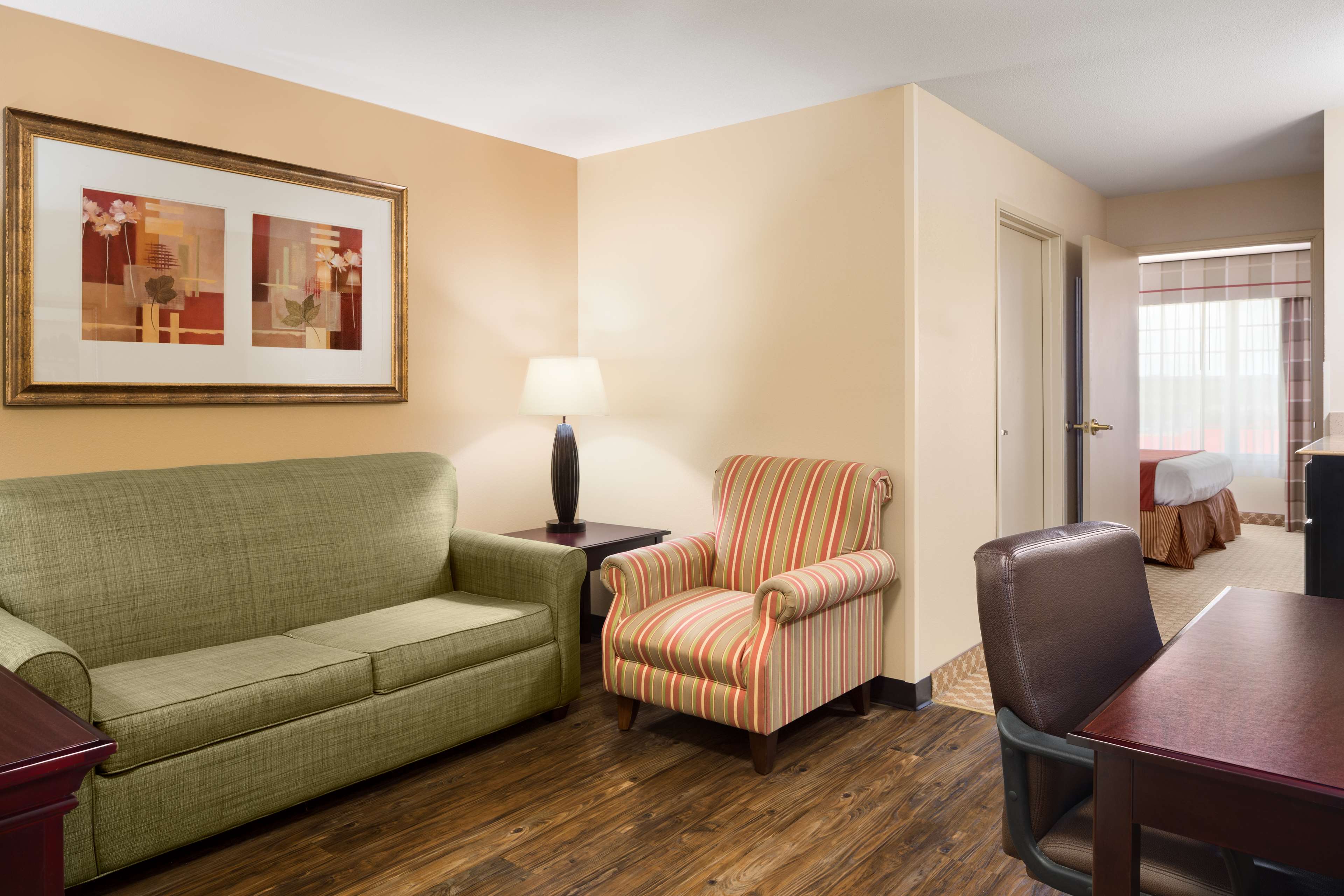 Country Inn & Suites by Radisson, Bowling Green, KY Photo