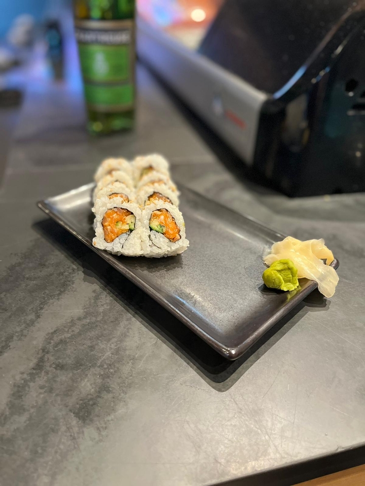 Spicy Salmon Roll