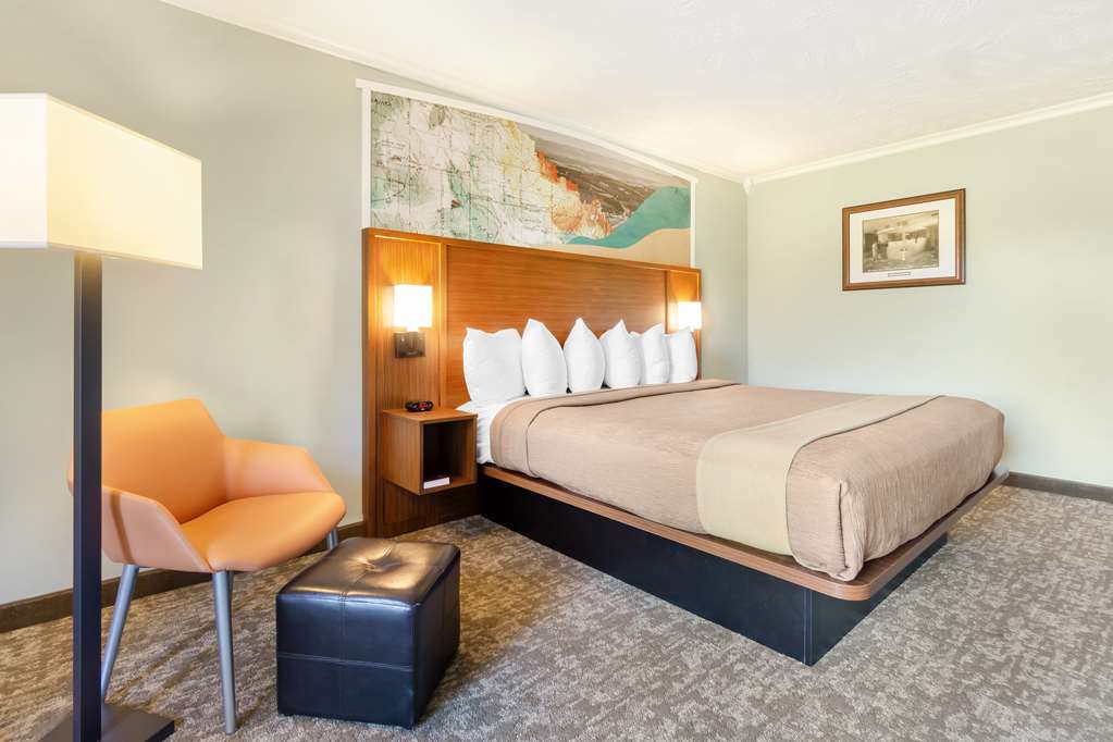 Best Western Plus Ahtanum Inn Image