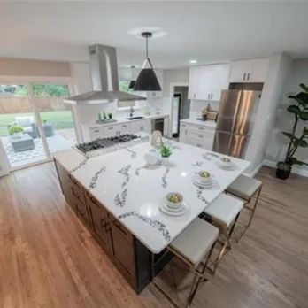 MacDonald Roofing & Remodeling Image