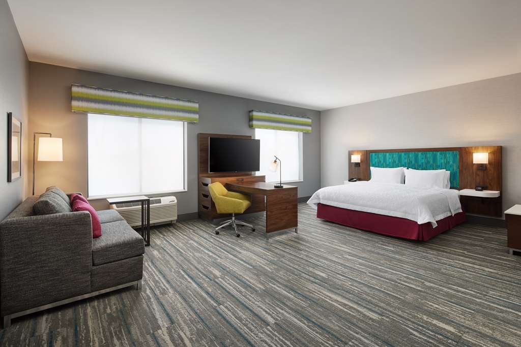 Hampton Inn & Suites by Hilton Franklin Indianapolis Image