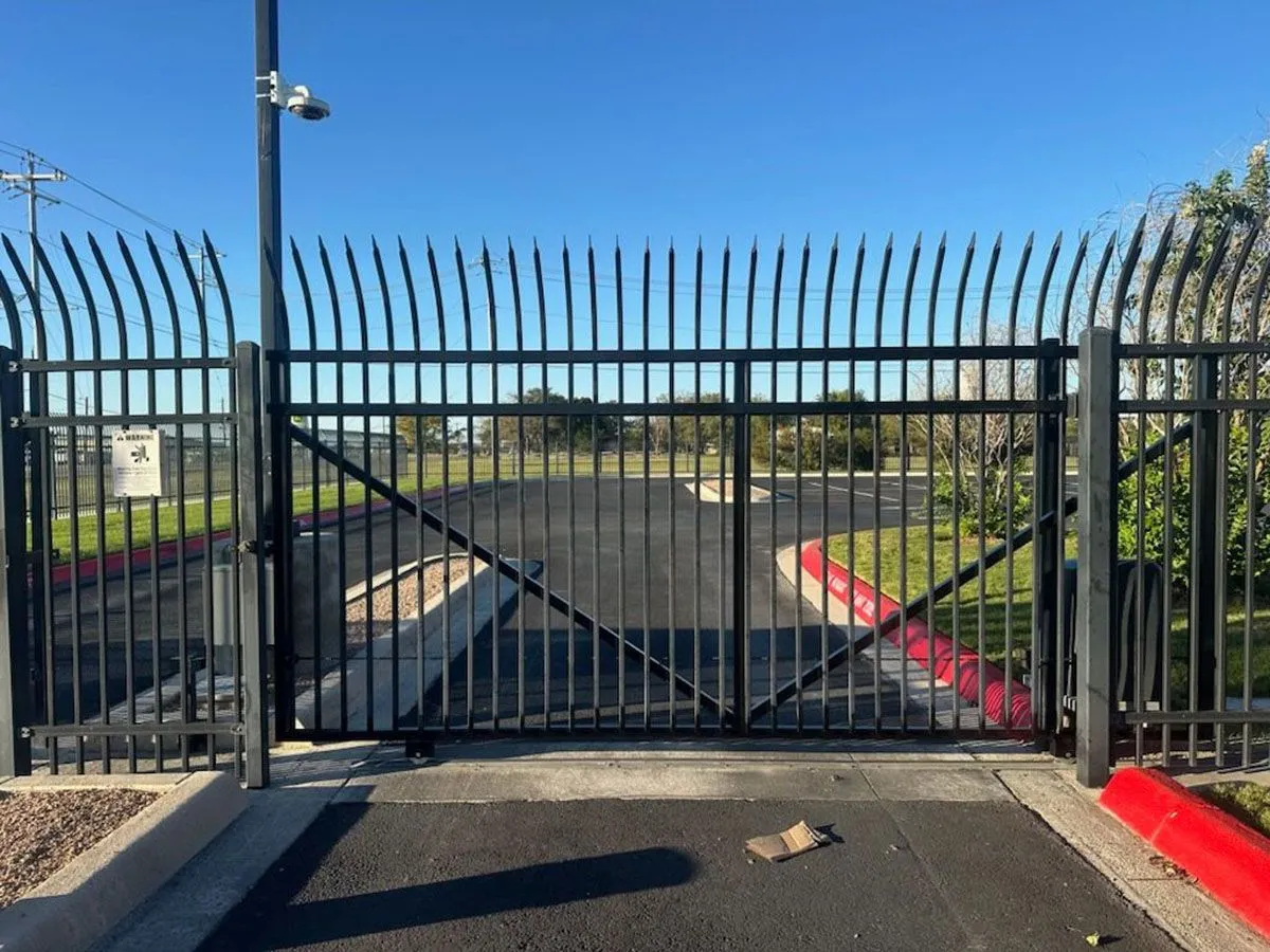 Commercial Fencing