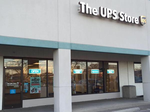 Facade of The UPS Store Upper Arlington
