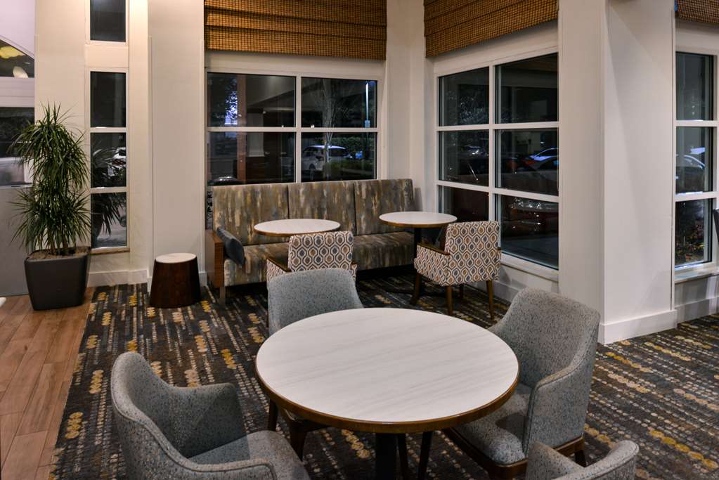 Hilton Garden Inn Napa Image
