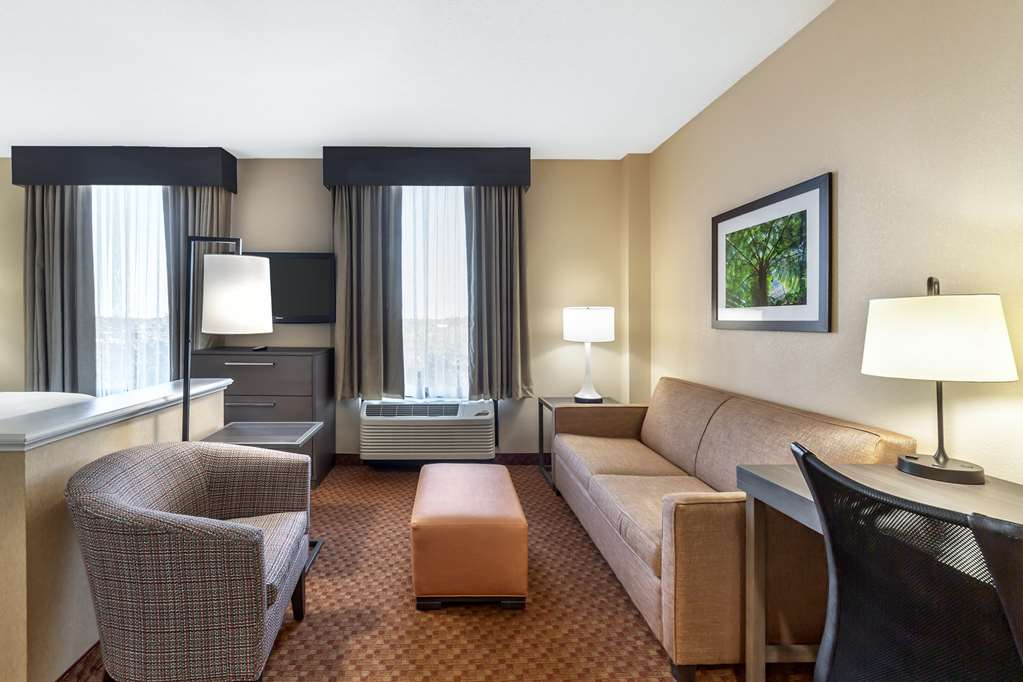 Best Western Plus Kendall Hotel & Suites Image