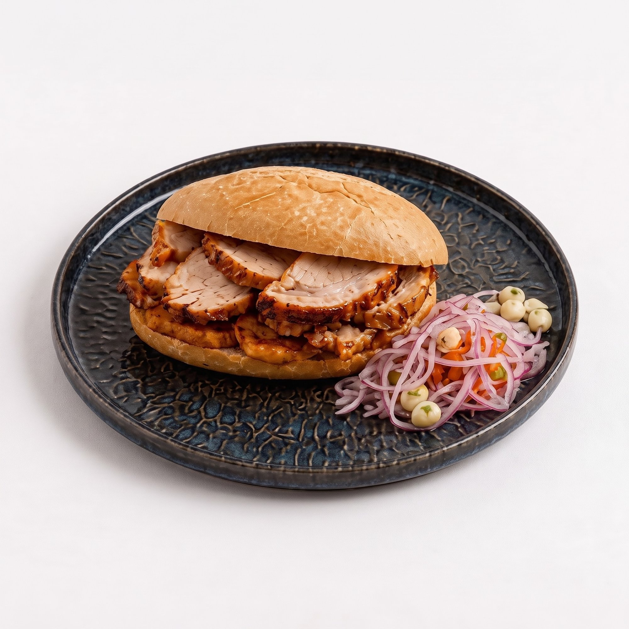 Pan con Chicharrón [Chicharrón Sandwich]