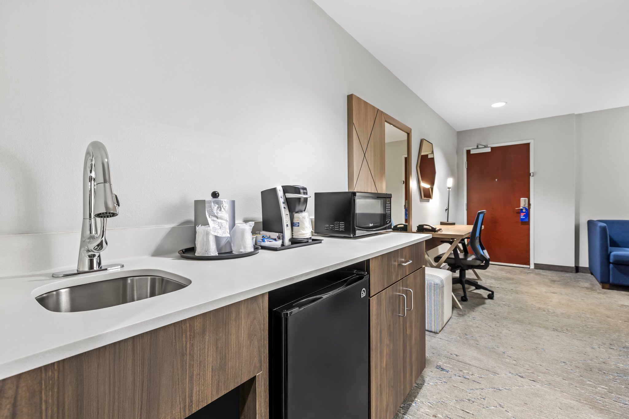 Holiday Inn Express & Suites Florence Northeast by IHG Image