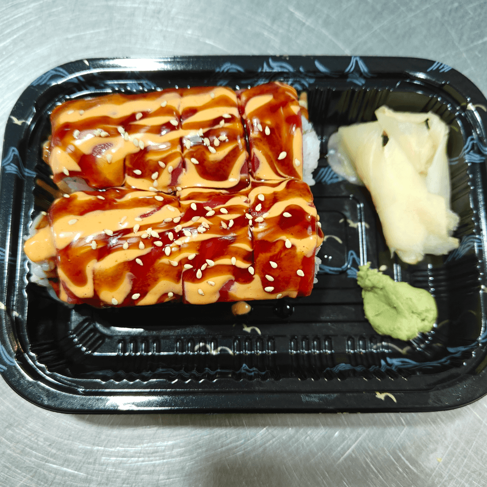 Red Stone (Tuna) Roll