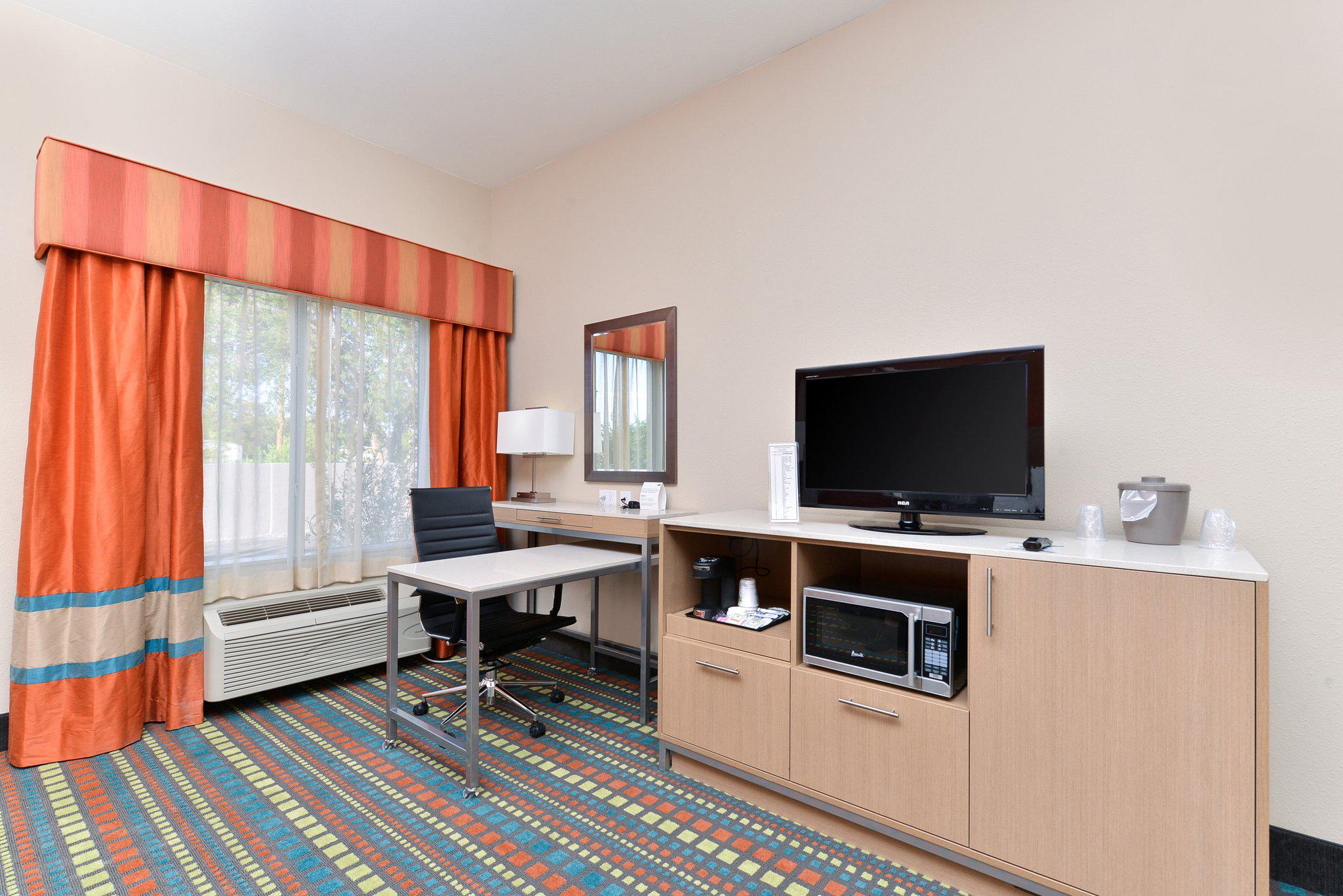 Holiday Inn Express Albuquerque N - Bernalillo Photo