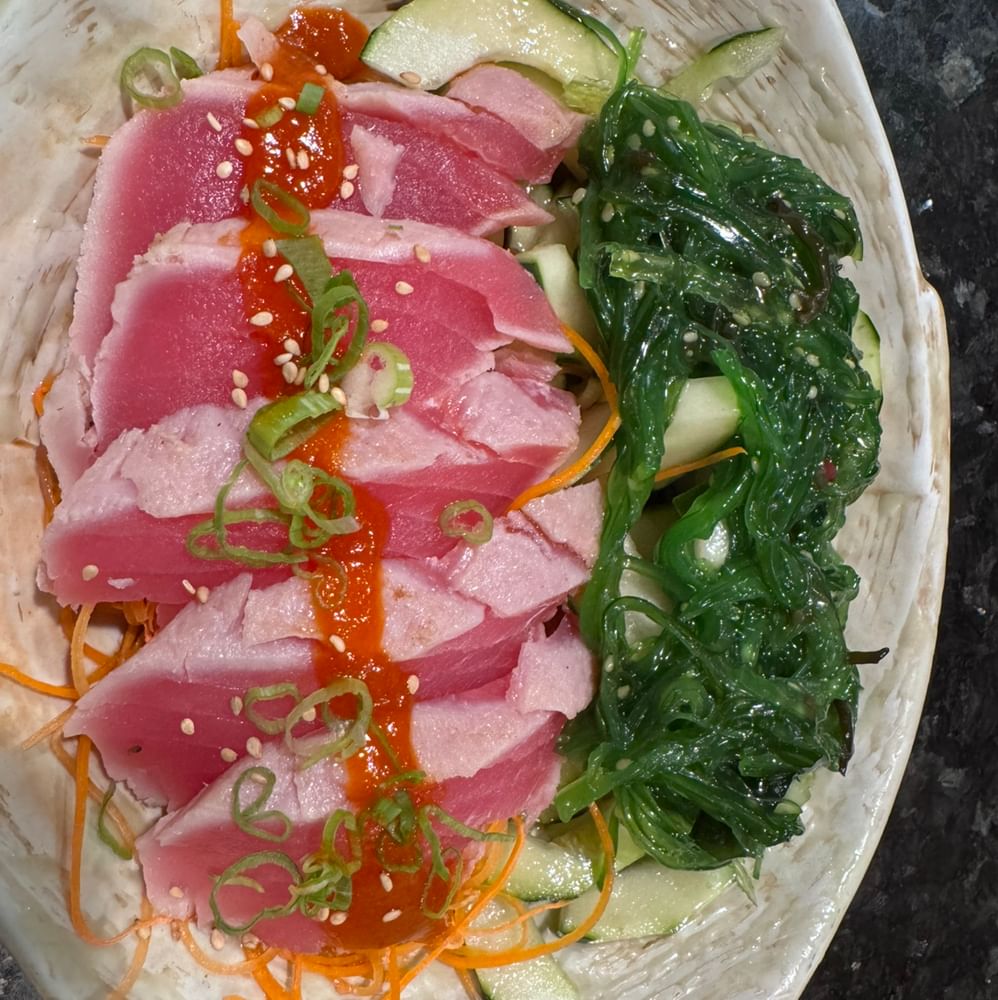 Tuna Tataki Salad