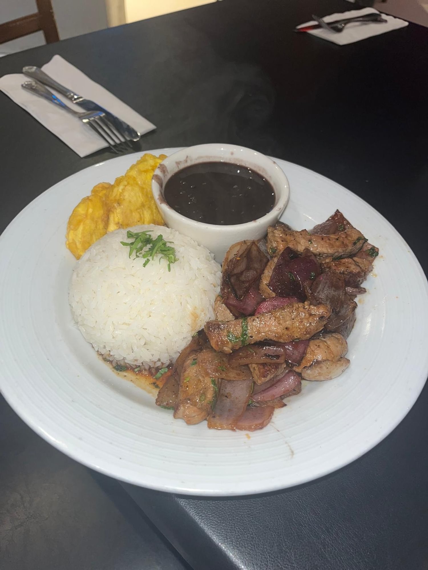 Bistec Encebollado
