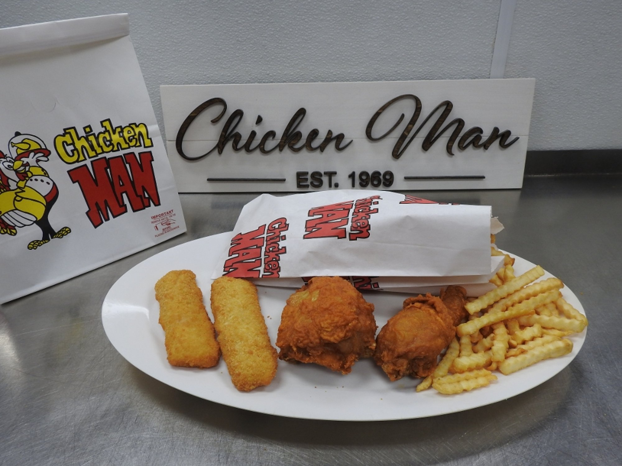 Chicken & Breaded Cod Bucket & Fries