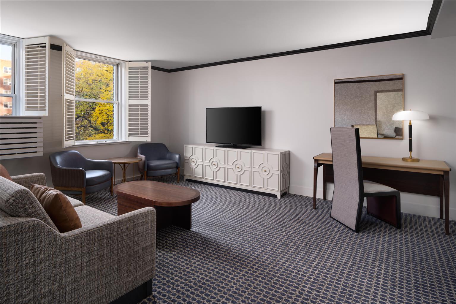 Hilton Orrington/Evanston Image