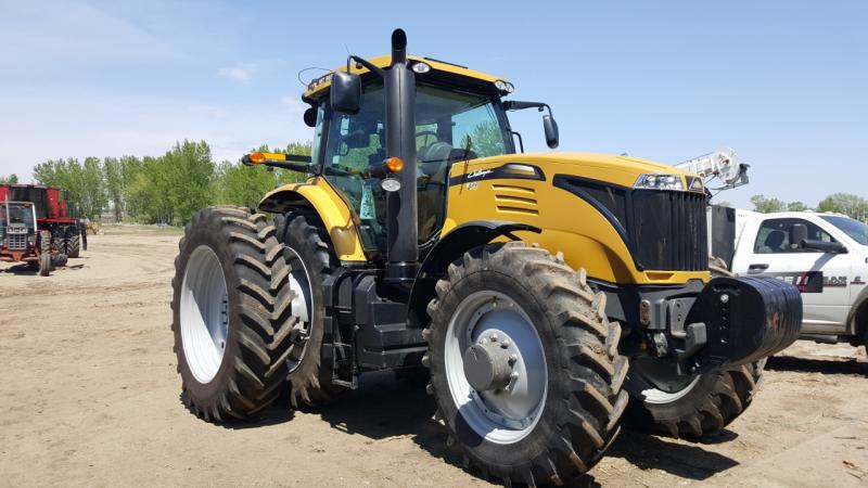 2016 Challenger MT565E