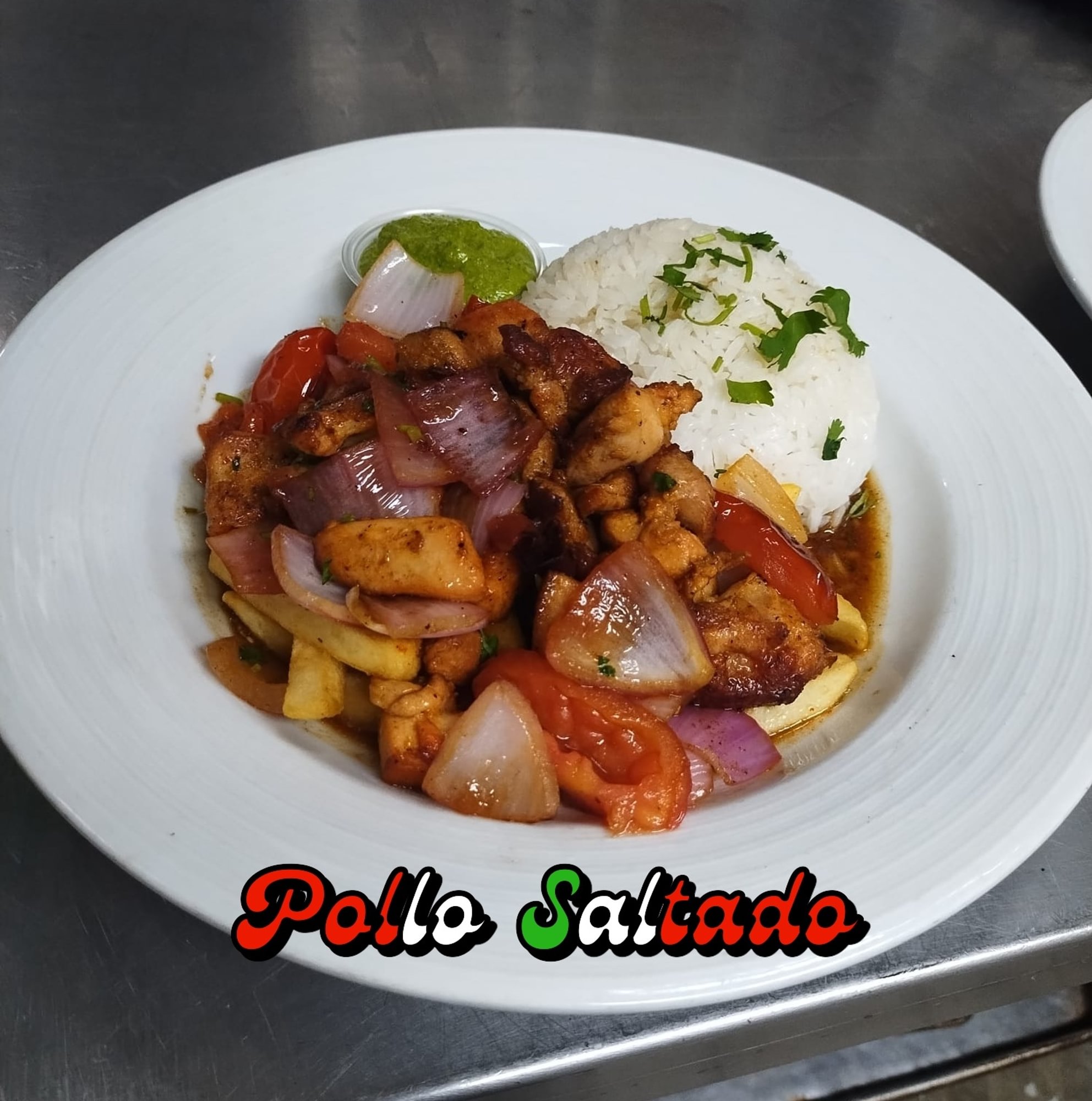 Pollo Saltado