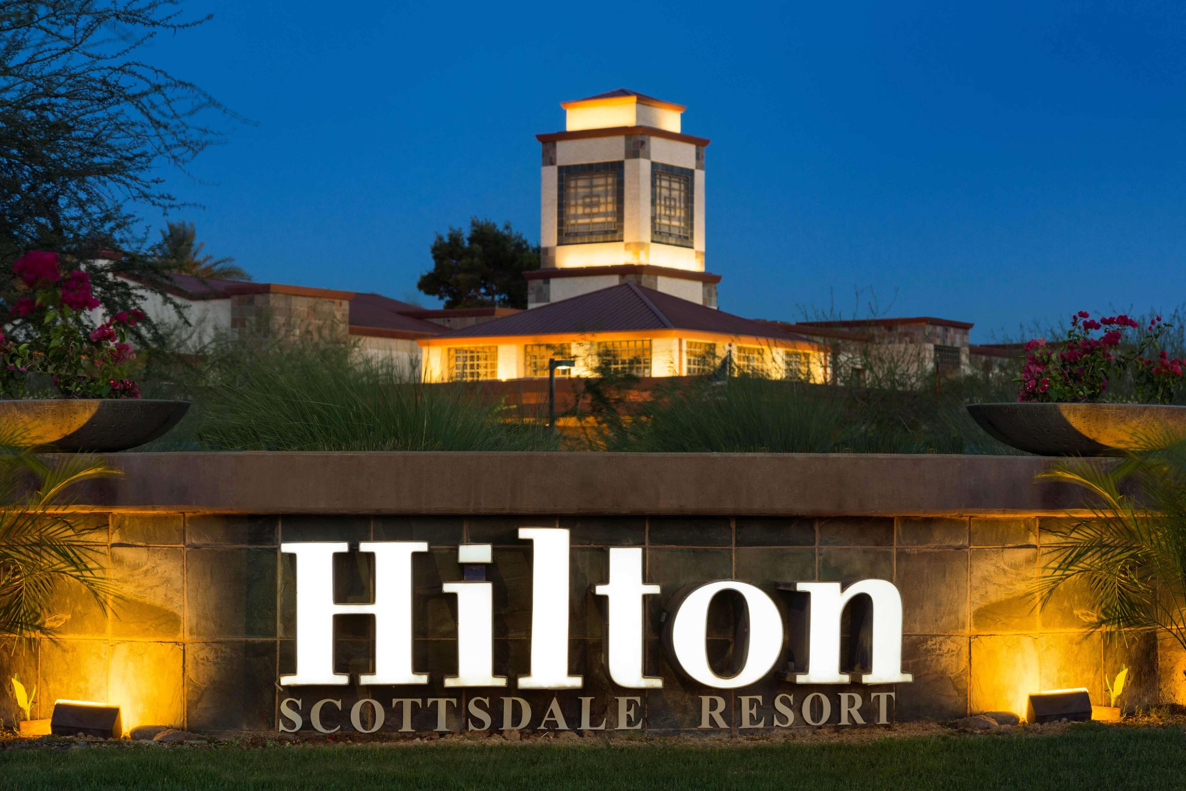 Hilton Scottsdale Resort & Villas Photo