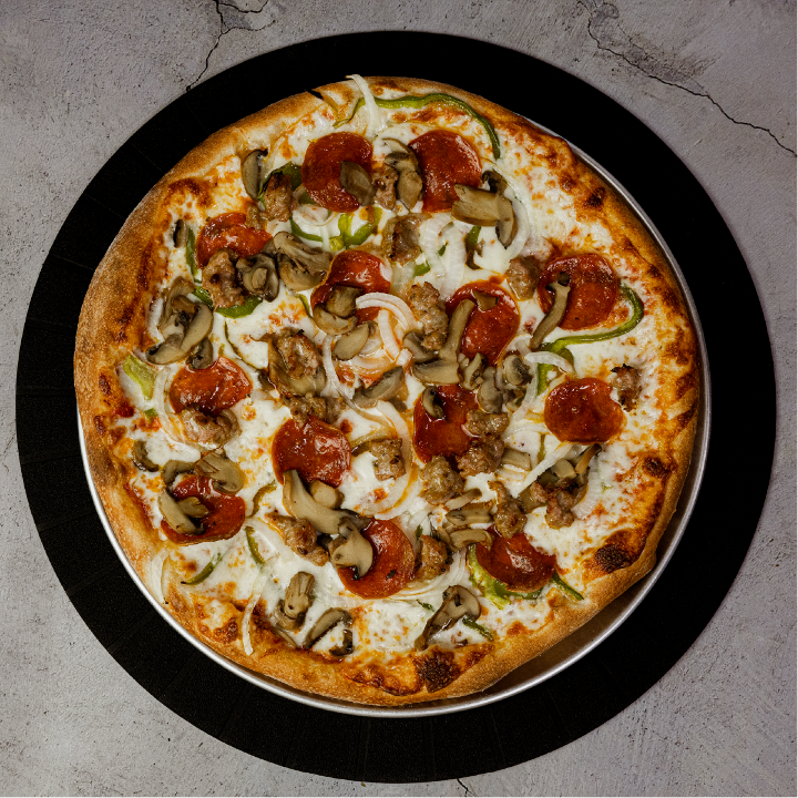 10" Deluxe Pizza
