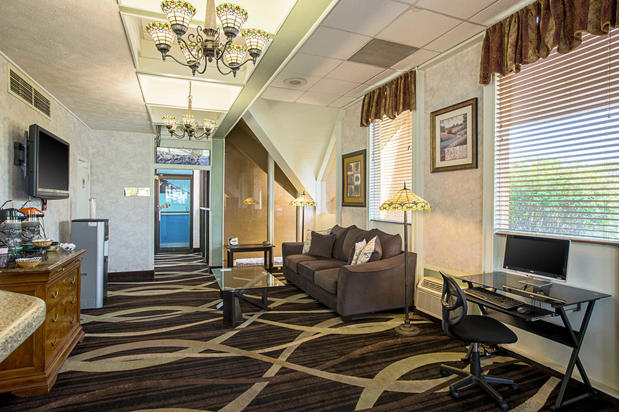 Images Quality Inn & Suites