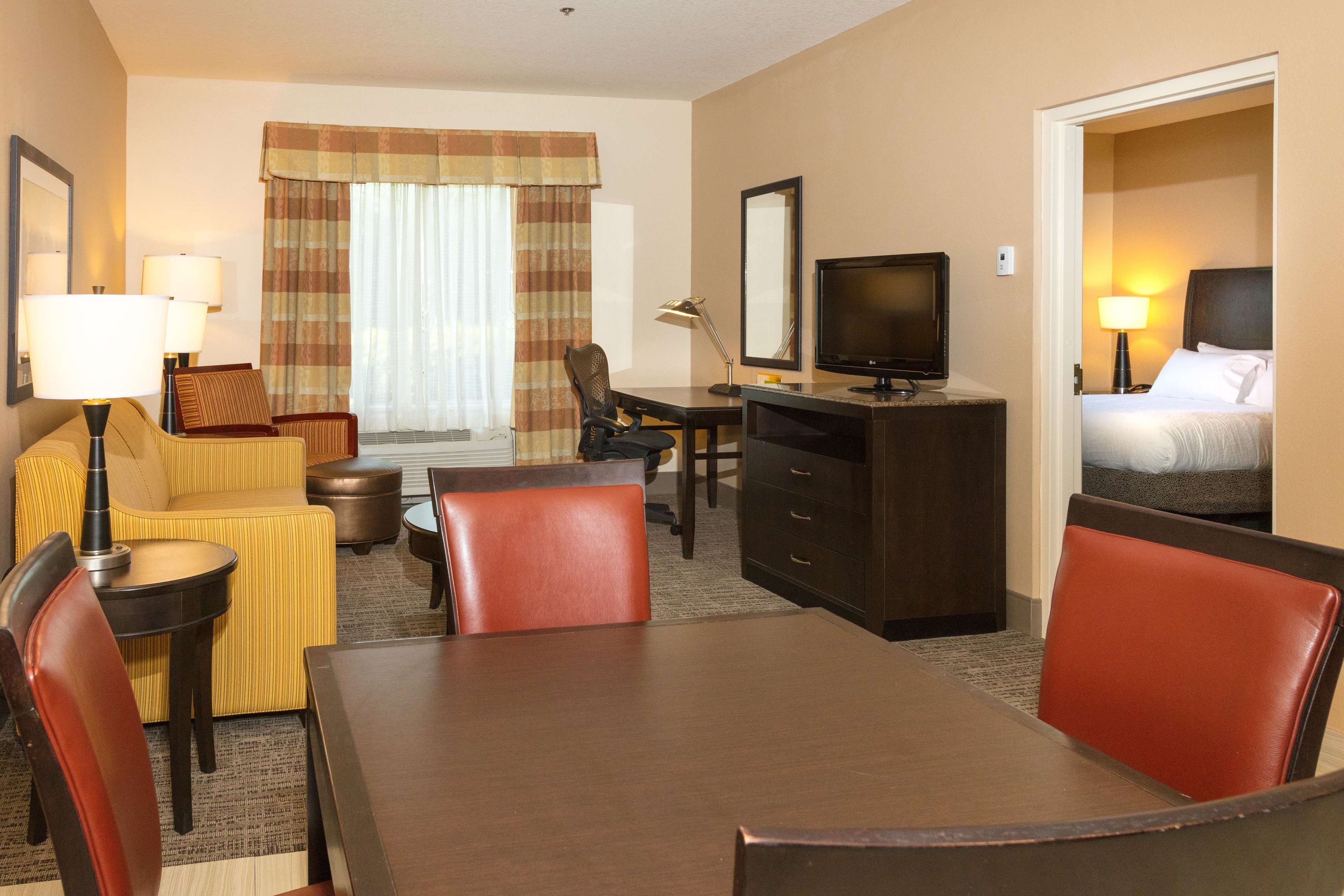 Hilton Garden Inn Jacksonville Airport Photo