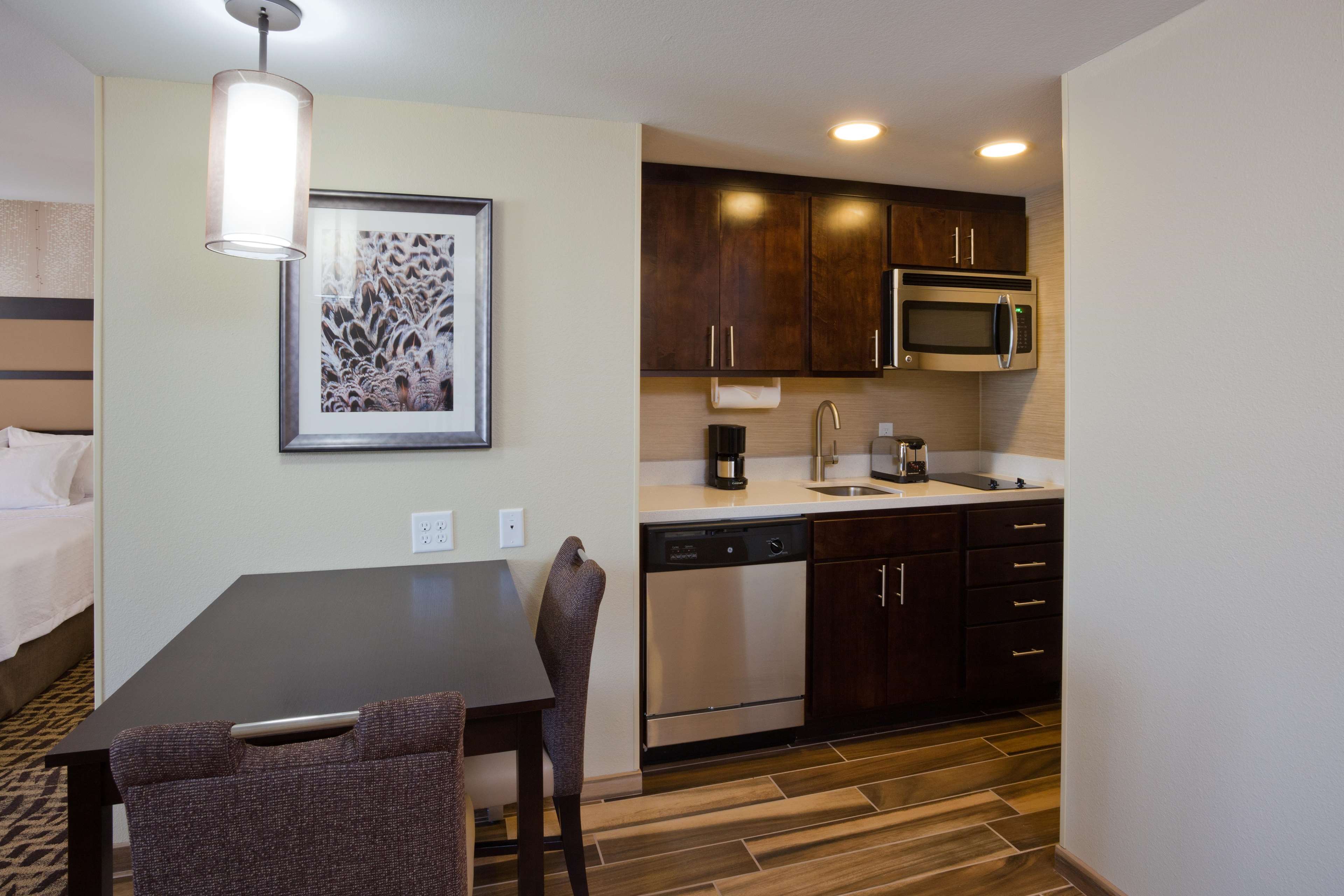 Homewood Suites by Hilton Davenport Photo