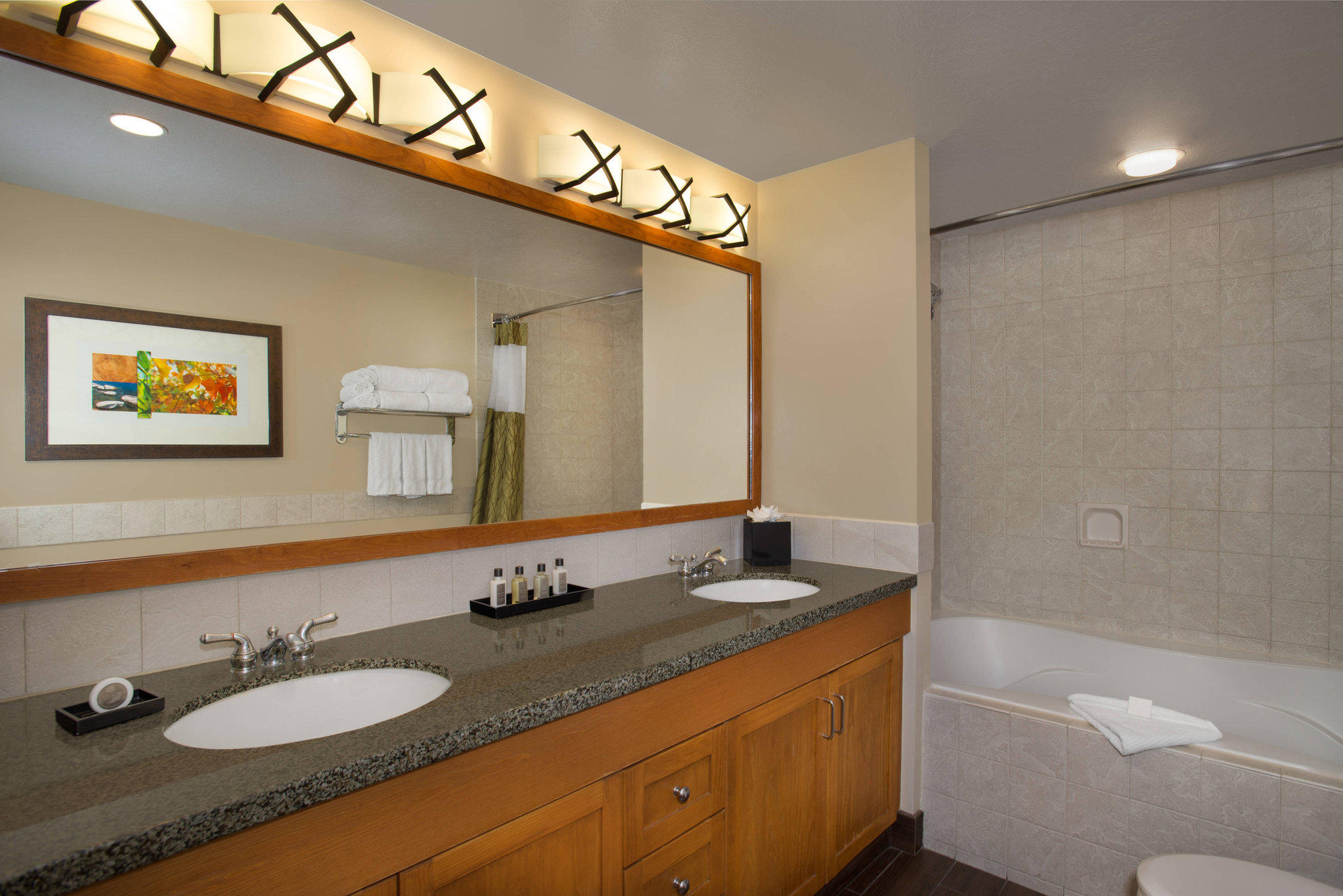 Grand Residences by Marriott, Tahoe - 1 to 3 bedrooms & Pent. Photo