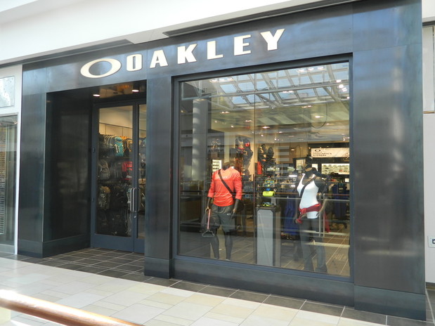Images Oakley Store - Closed
