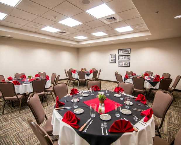 Images Sleep Inn & Suites & Conference Center