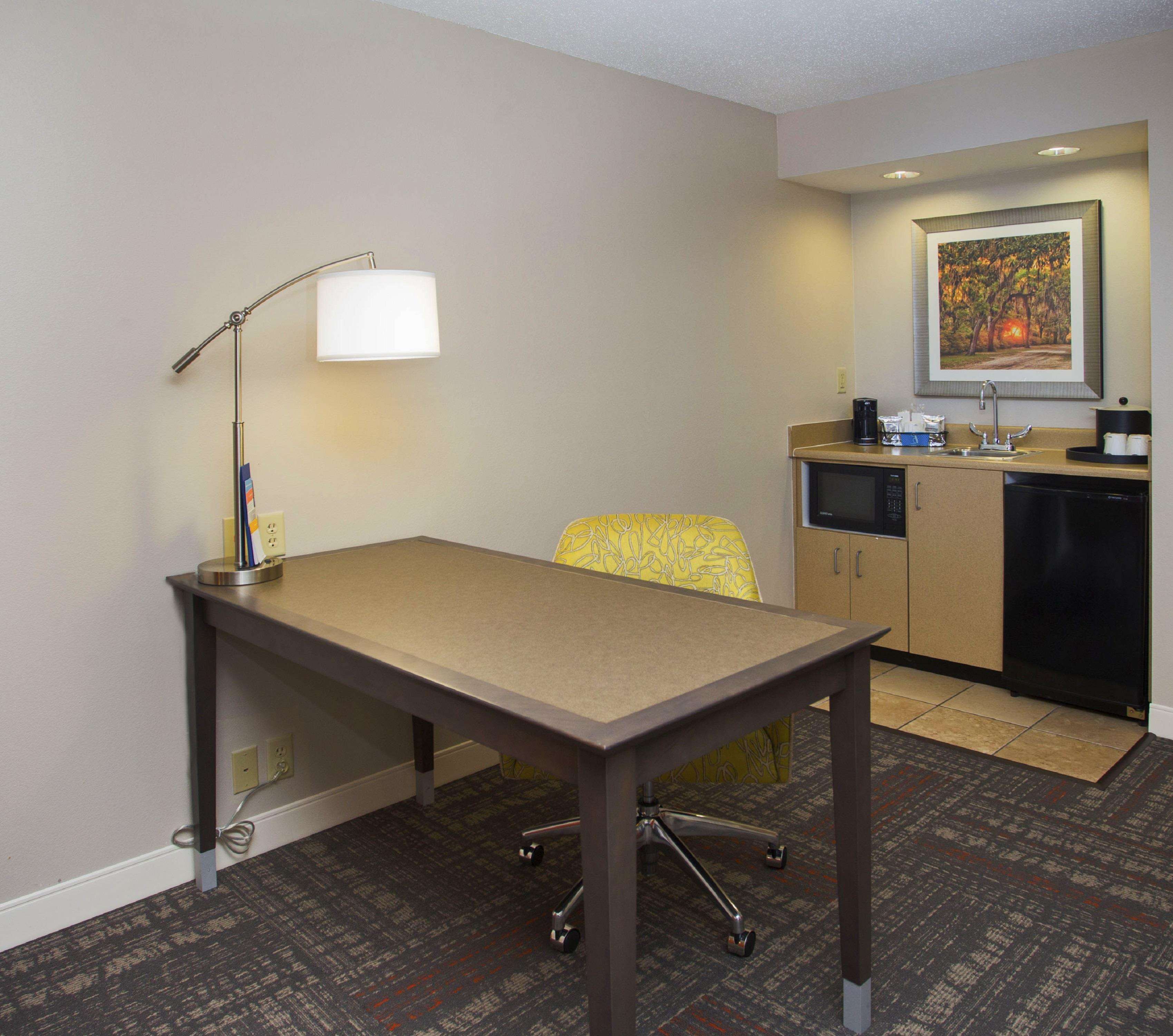 Hampton Inn & Suites Valdosta/Conference Center Photo