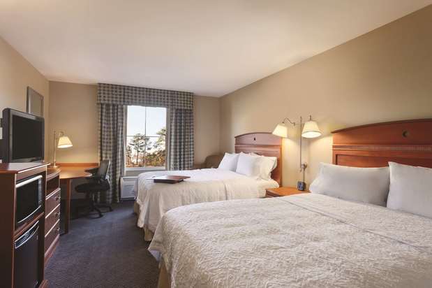 Images Hampton Inn & Suites Mystic