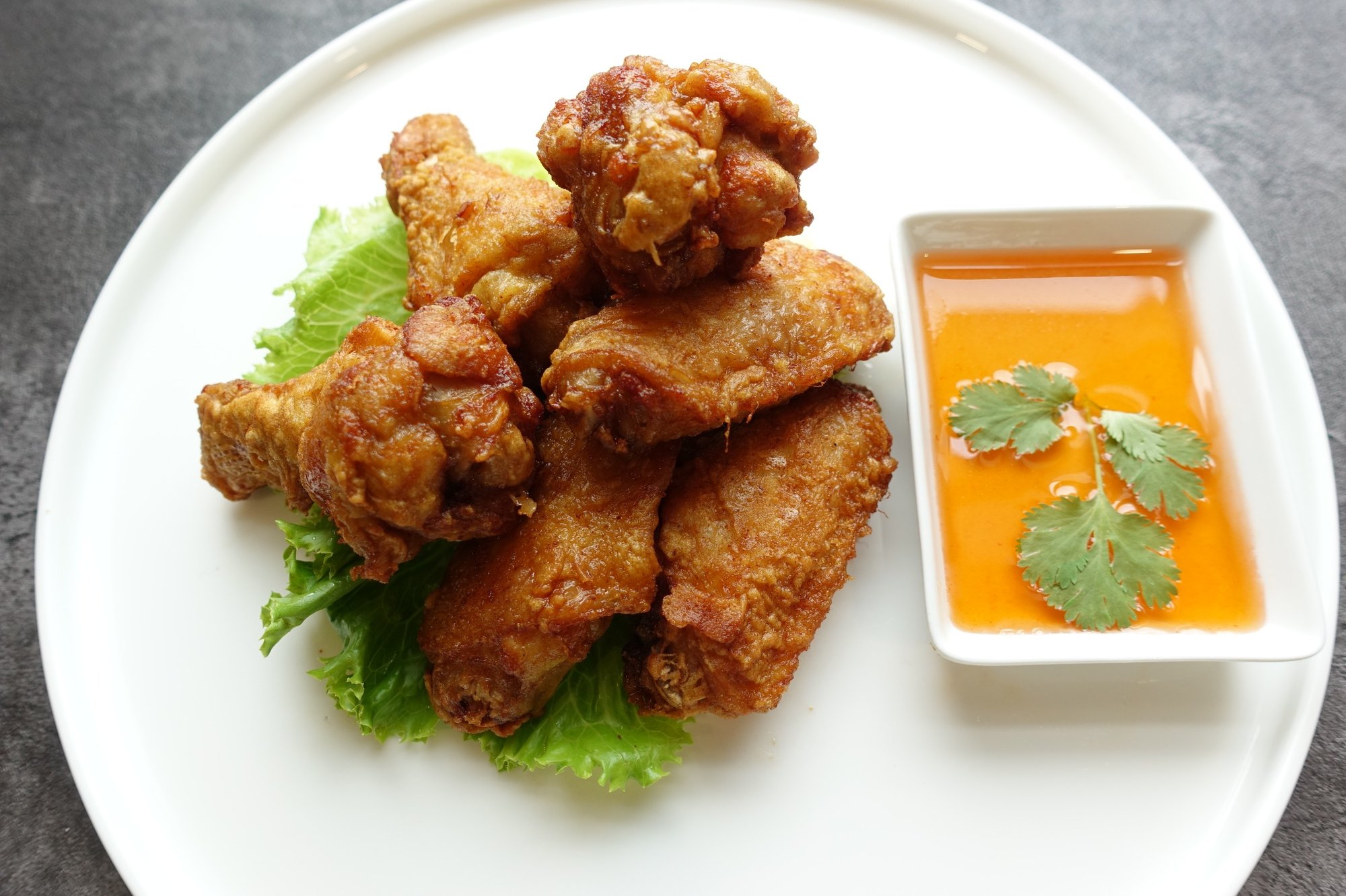 Chicken Wings (ปีกไก่ทอด) - 8 Pcs