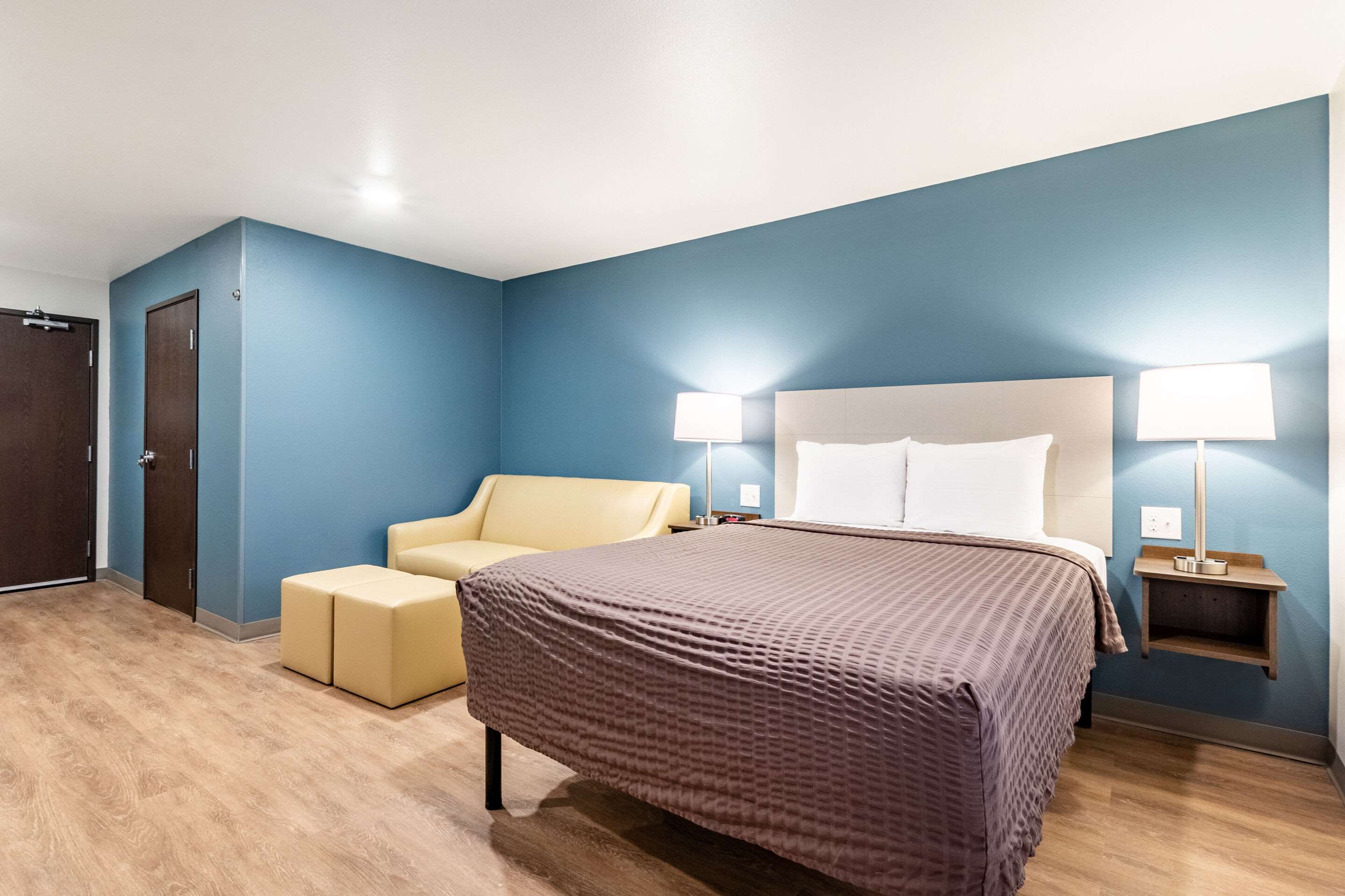 WoodSpring Suites Indianapolis Airport South Photo