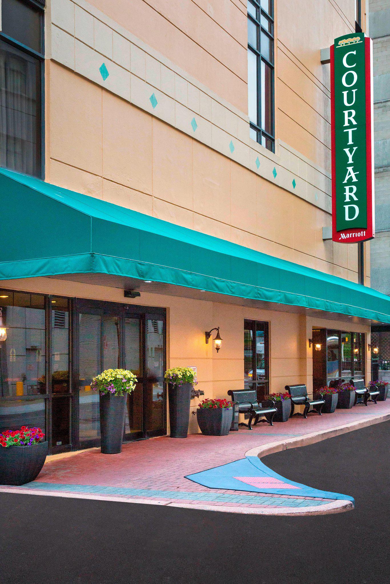 Courtyard by Marriott Wilmington Downtown Photo