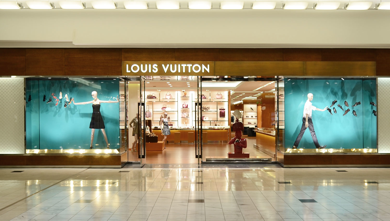 Louis Vuitton Atlanta Lenox Square Photo