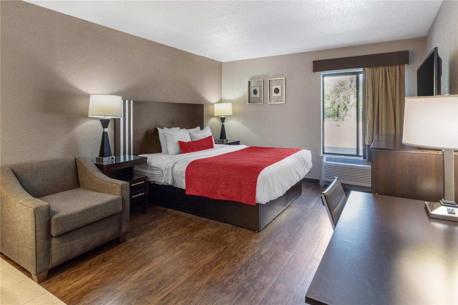 SureStay by Best Western Greenville Image