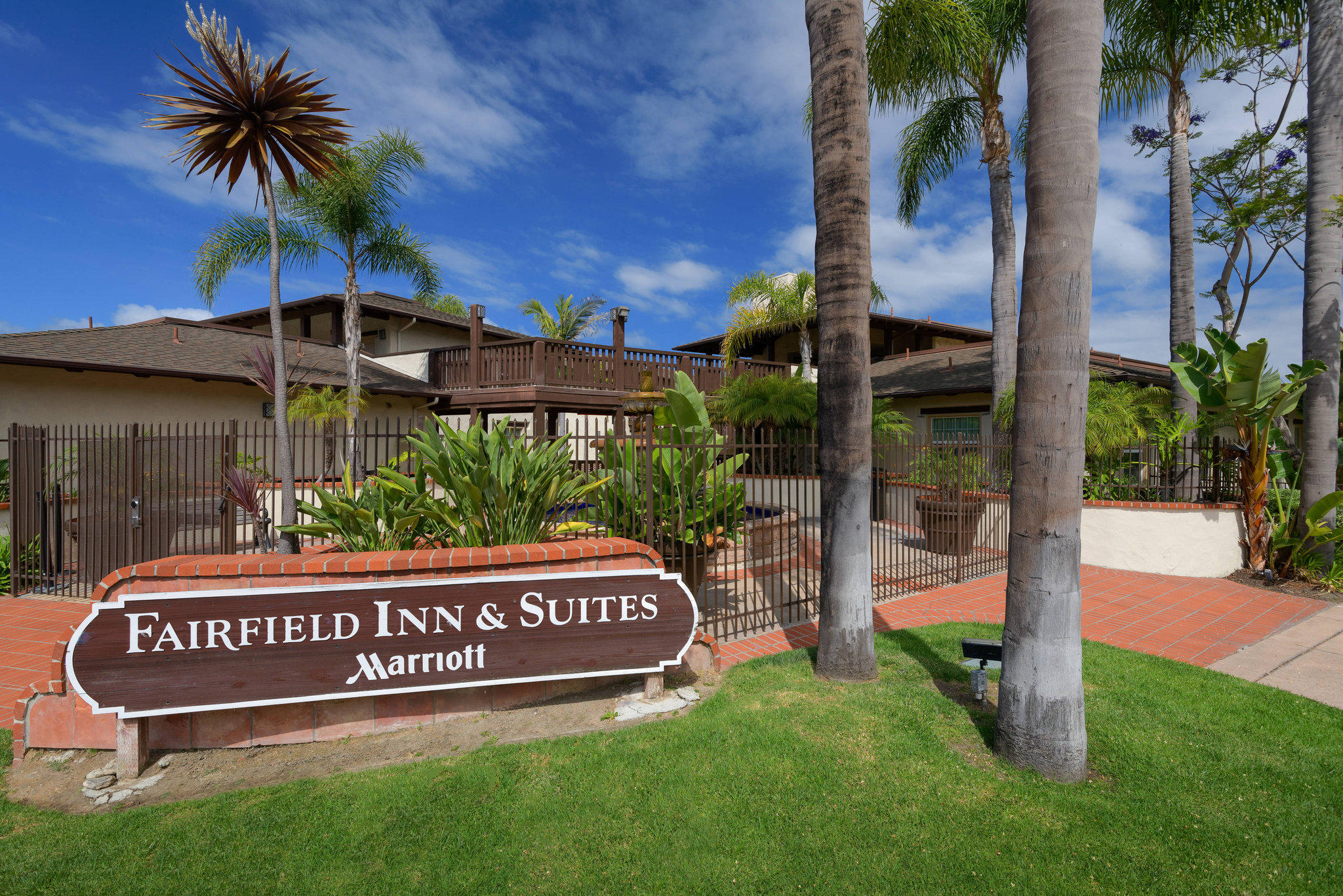 Fairfield Inn & Suites by Marriott San Diego Old Town Photo