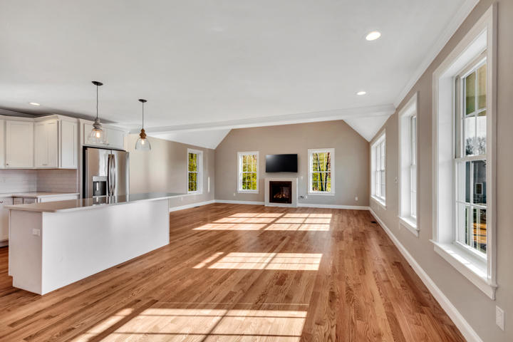 Images Rhodes Realty Associates