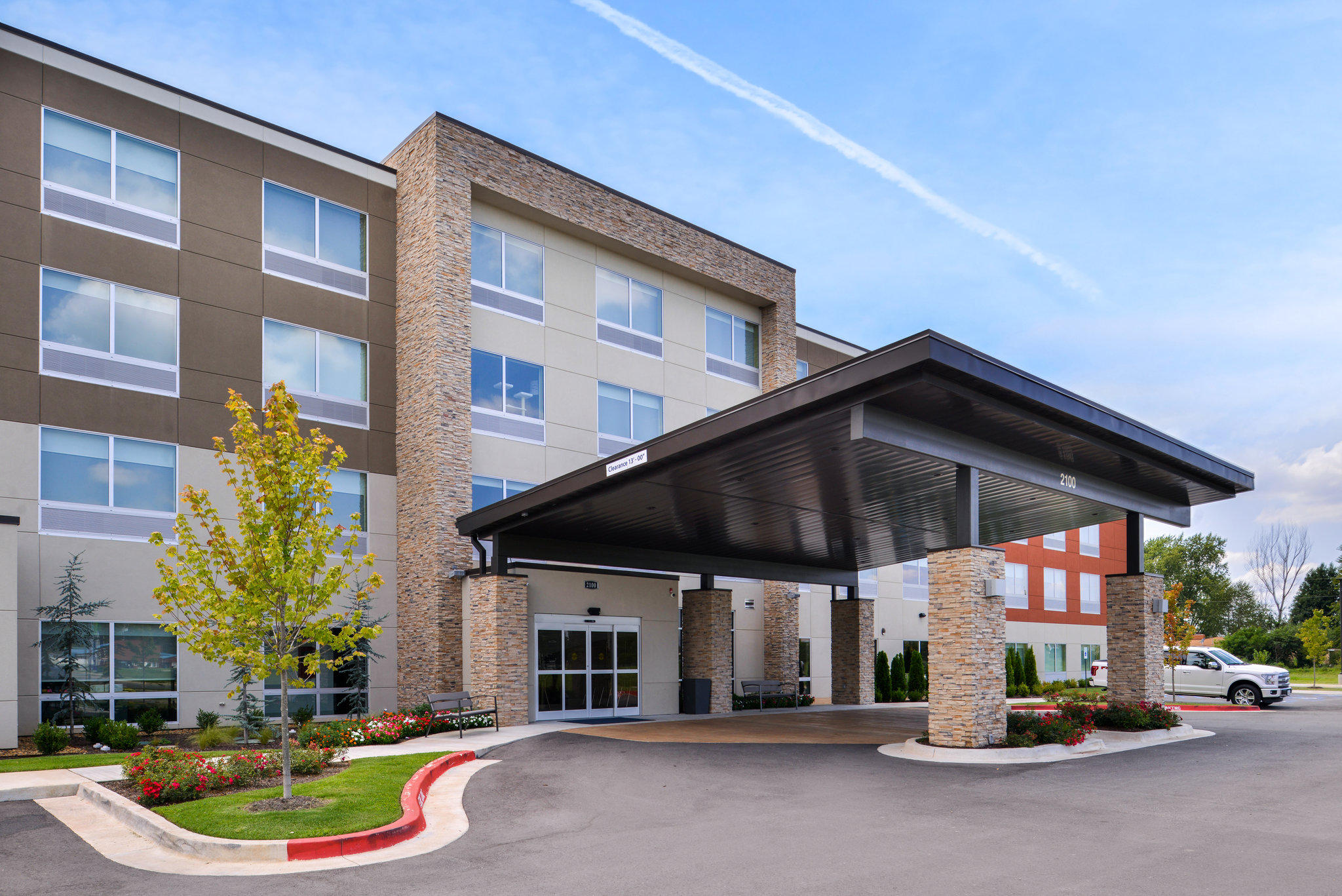 Holiday Inn Express & Suites Siloam Springs Photo